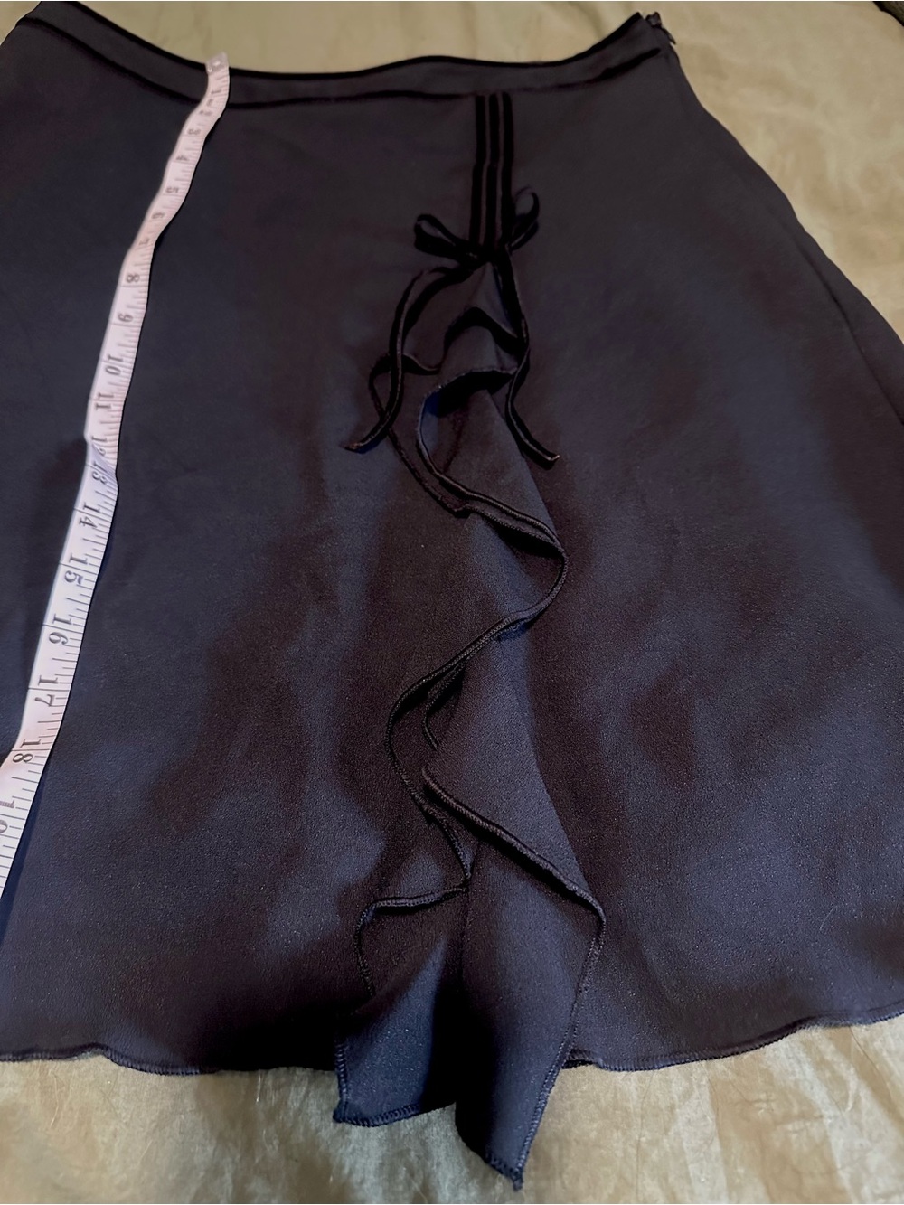 Vintage The Limited Black Skirt with Velvet and Ruffle Accents Size 6 - Picture 4 of 9